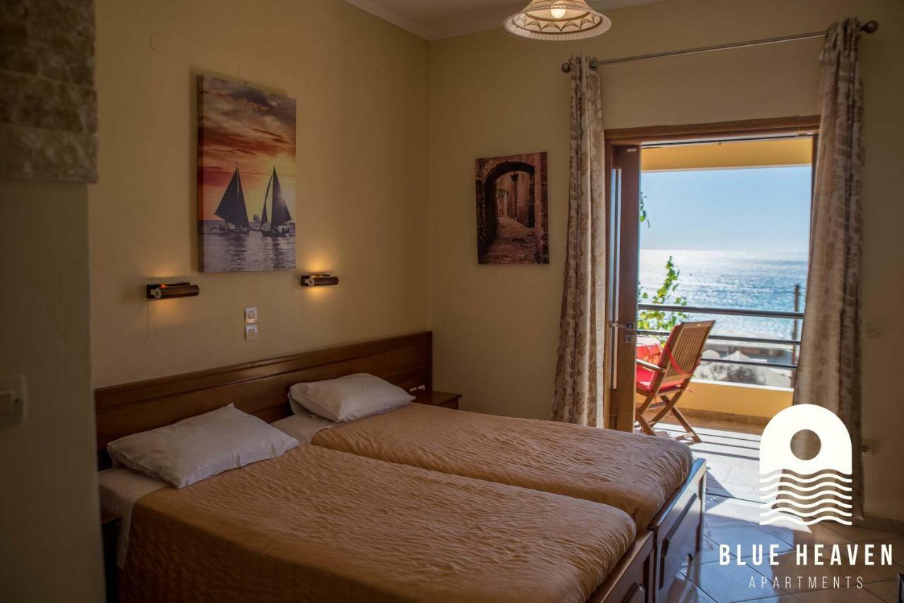 Blue Heaven Apartments Agios Georgios Pagon Exterior foto